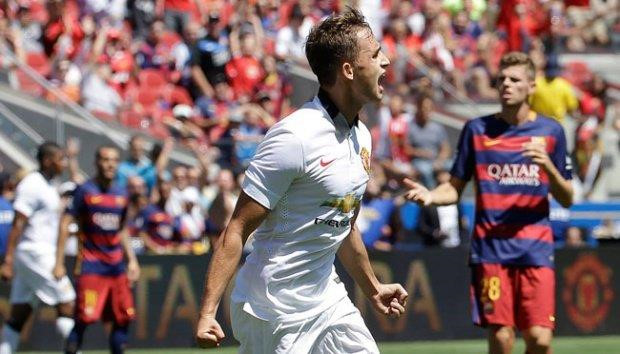 Những trận đấu đáng nhớ khi MU chạm trán Barca