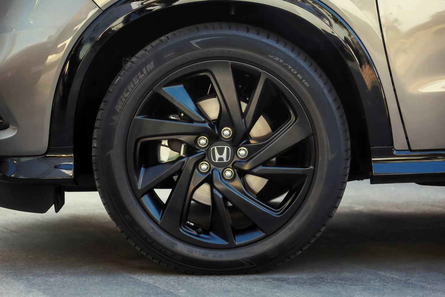 Honda HR-V 2019 thêm động cơ tăng áp, thay đổi nhẹ nội ngoại thất