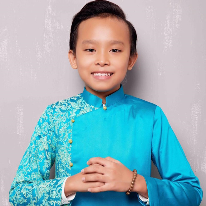 Trọng Hiếu bị chê thảm họa khi hát bolero cùng Hồ Văn Cường