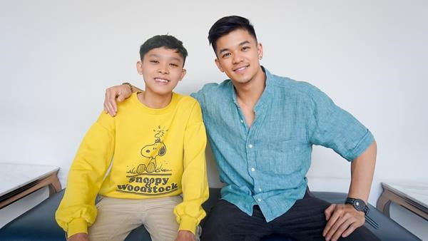 Trọng Hiếu bị chê thảm họa khi hát bolero cùng Hồ Văn Cường