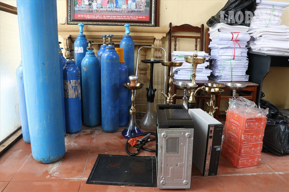 Đánh sập tụ điểm có gần 70 đối tượng đang dự tiệc ma túy ở Hưng Yên