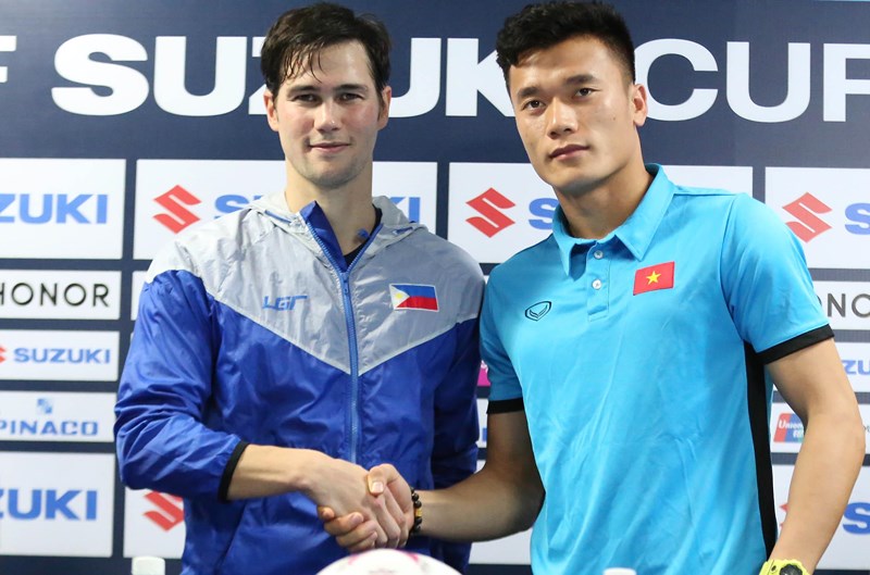 Thủ môn Bùi Tiến Dũng mất suất lên tuyển có gì lạ?