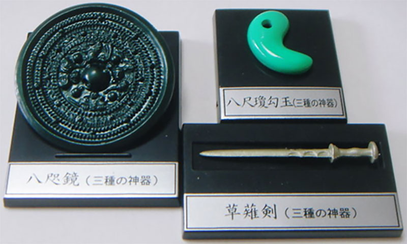 Ba báu vật tân Nhật hoàng được trao khi lên ngôi