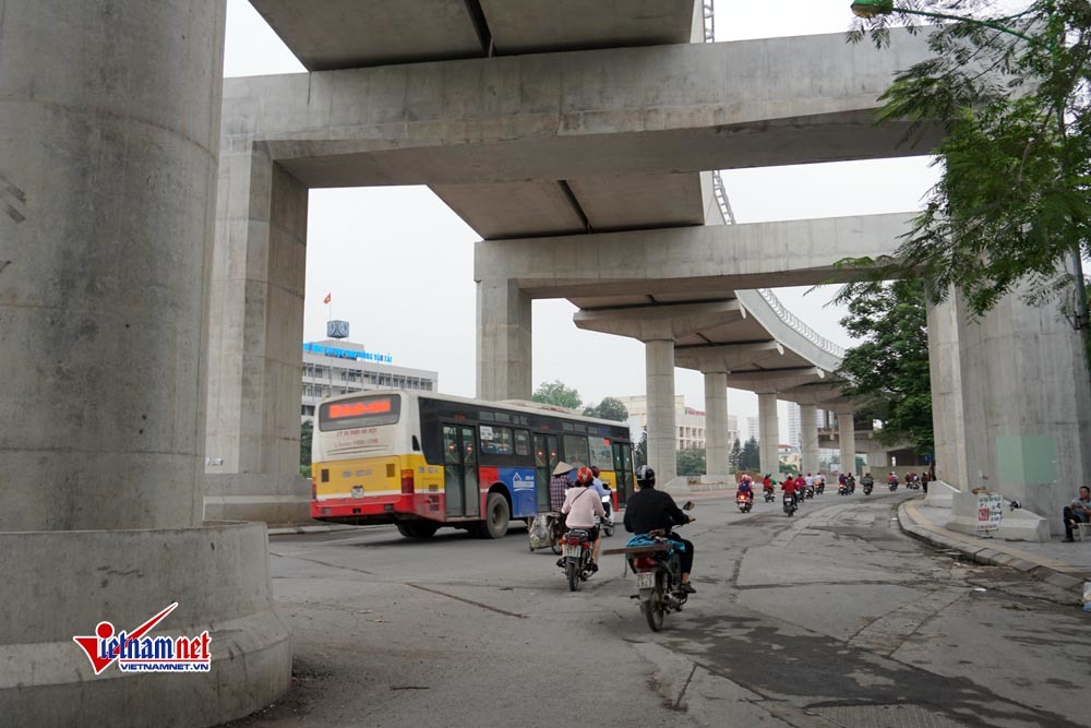 Video ảnh: Lùi tiến độ hơn 4 năm, đường sắt Nhổn - ga Hà Nội bây giờ ra sao?