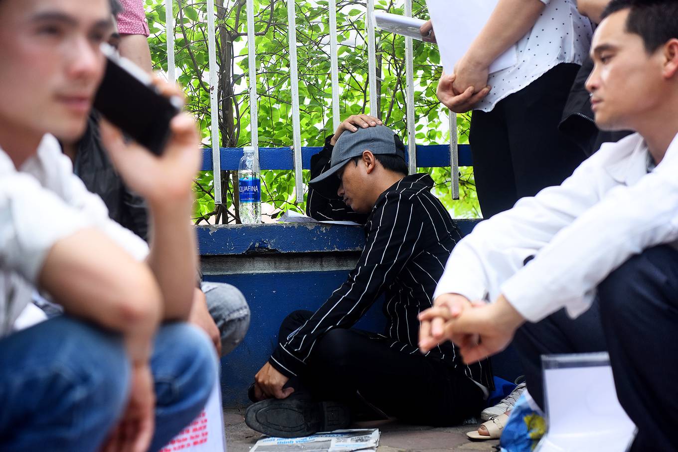 Nghìn người xếp hàng từ 3h sáng xin visa Hàn Quốc