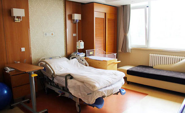 Lộ chi phí cao ngất thuê phòng đẻ VIP Dạ Hoa Triệu Hựu Đình không tiếc tiền chuẩn bị cho bà xã sinh con