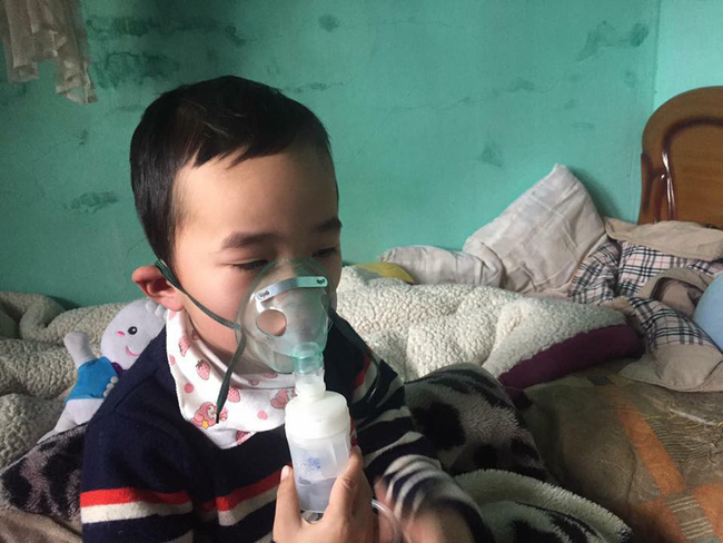 Con sốt triền miên không rõ nguyên nhân, mẹ đưa đi xét nghiệm mới tá hỏa biết con nhiễm loại kí sinh trùng kinh hãi