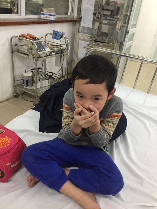 Con sốt triền miên không rõ nguyên nhân, mẹ đưa đi xét nghiệm mới tá hỏa biết con nhiễm loại kí sinh trùng kinh hãi