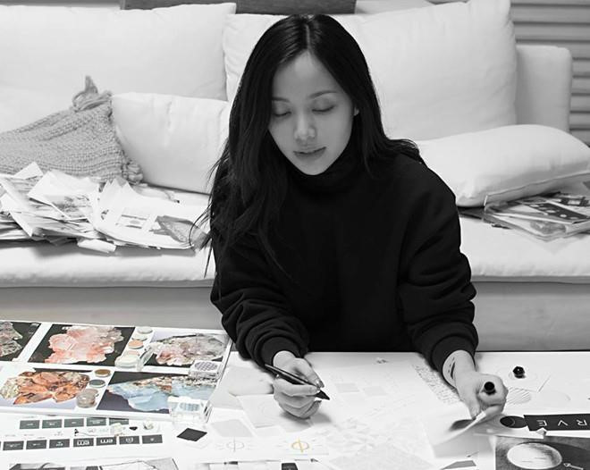 Khi ngôi sao YouTube kiệt sức, công việc thú vị dần trở nên nghiệt ngã