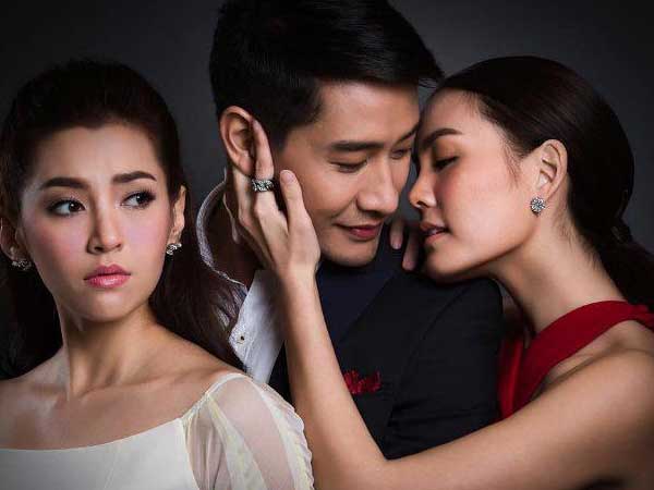 Trót lên giường với người yêu của bạn thân, tôi không ngờ chính mình mới là kẻ bị lừa