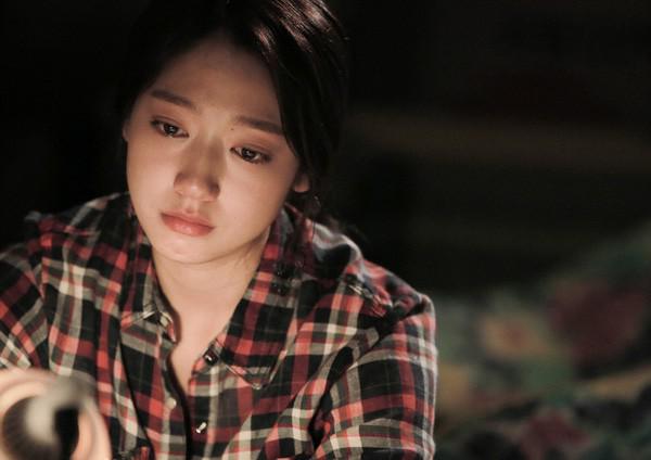 Trót lên giường với người yêu của bạn thân, tôi không ngờ chính mình mới là kẻ bị lừa