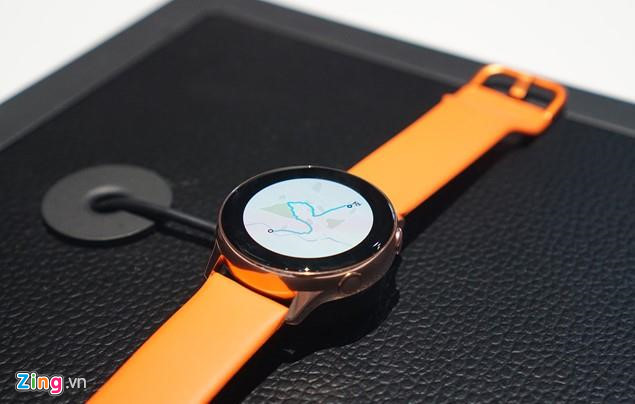 Galaxy Watch Active giá 5,5 triệu đồng ở VN, thiết kế đẹp và nhẹ nhàng