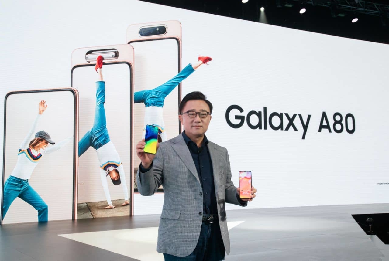 Samsung ra Galaxy A80 với camera trượt xoay