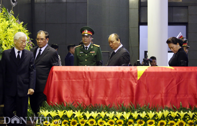 Lãnh đạo Đảng, Nhà nước viếng Trung tướng Đồng Sỹ Nguyên