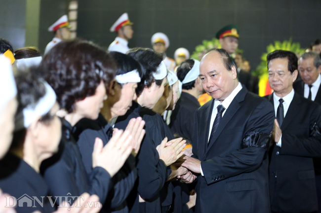 Lãnh đạo Đảng, Nhà nước viếng Trung tướng Đồng Sỹ Nguyên