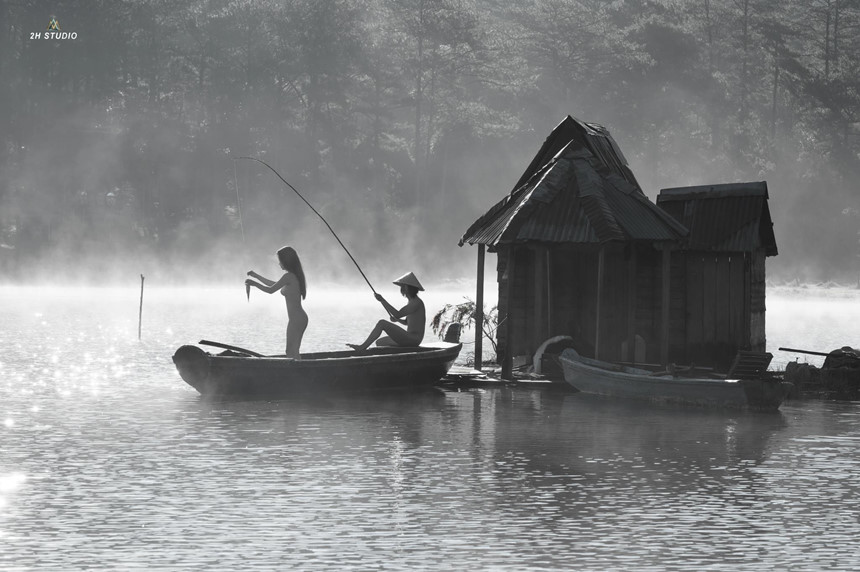 Đôi trẻ chụp ảnh cưới nude ở hồ Tuyền Lâm có đáng bị lên án?