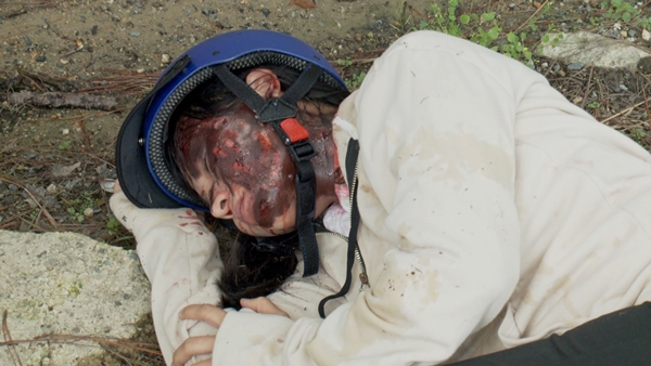 Hết bị tạt a xit rồi lại bị cưỡng hiếp tập thể, đây chính là cô gái có số phận bi đát nhất màn ảnh Việt