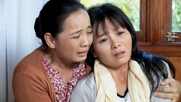 Hết bị tạt a xit rồi lại bị cưỡng hiếp tập thể, đây chính là cô gái có số phận bi đát nhất màn ảnh Việt