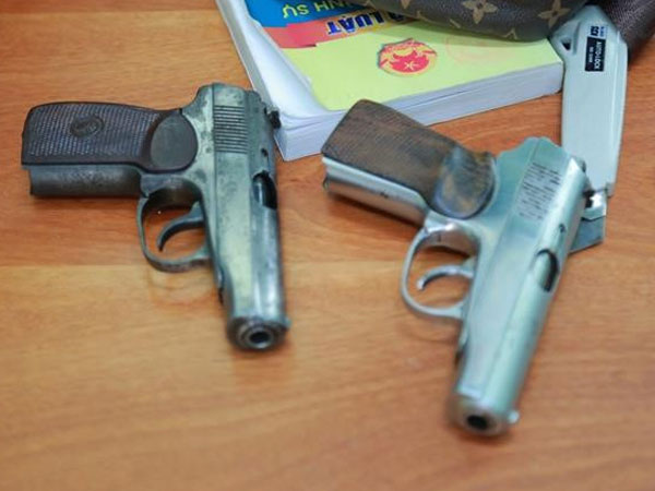 Chuẩn bị súng, đạn rồi cho đàn em sử dụng ma túy trước khi hỗn chiến