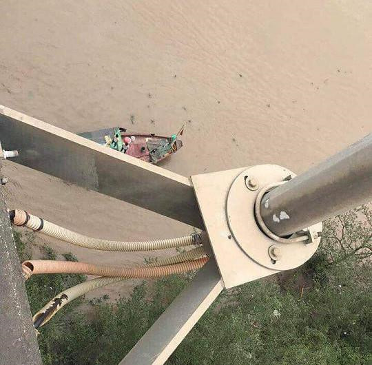 Hot girl 9X về nhà sau 1 tuần viết thư tuyệt mệnh, nhảy cầu tự tử