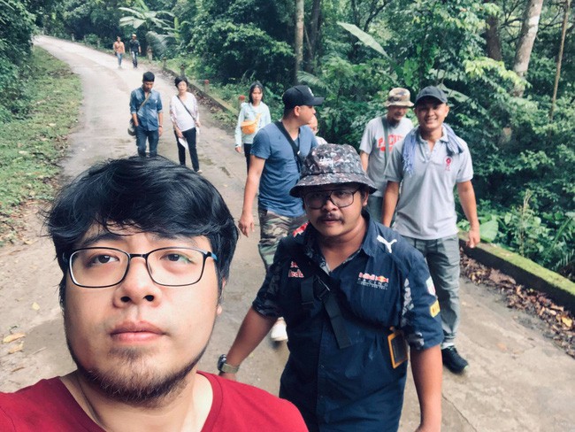 Ekip Chạy Trốn Thanh Xuân tiết lộ Huỳnh Anh nhiều lần đi trễ, có hôm cả đoàn đợi 2 tiếng?