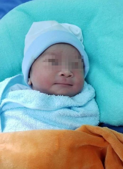 Đồng Nai: Bé trai sơ sinh còn nguyên dây rốn bị bỏ rơi trên đường nhưng may mắn sống sót, khóc ngất vì đói bụng