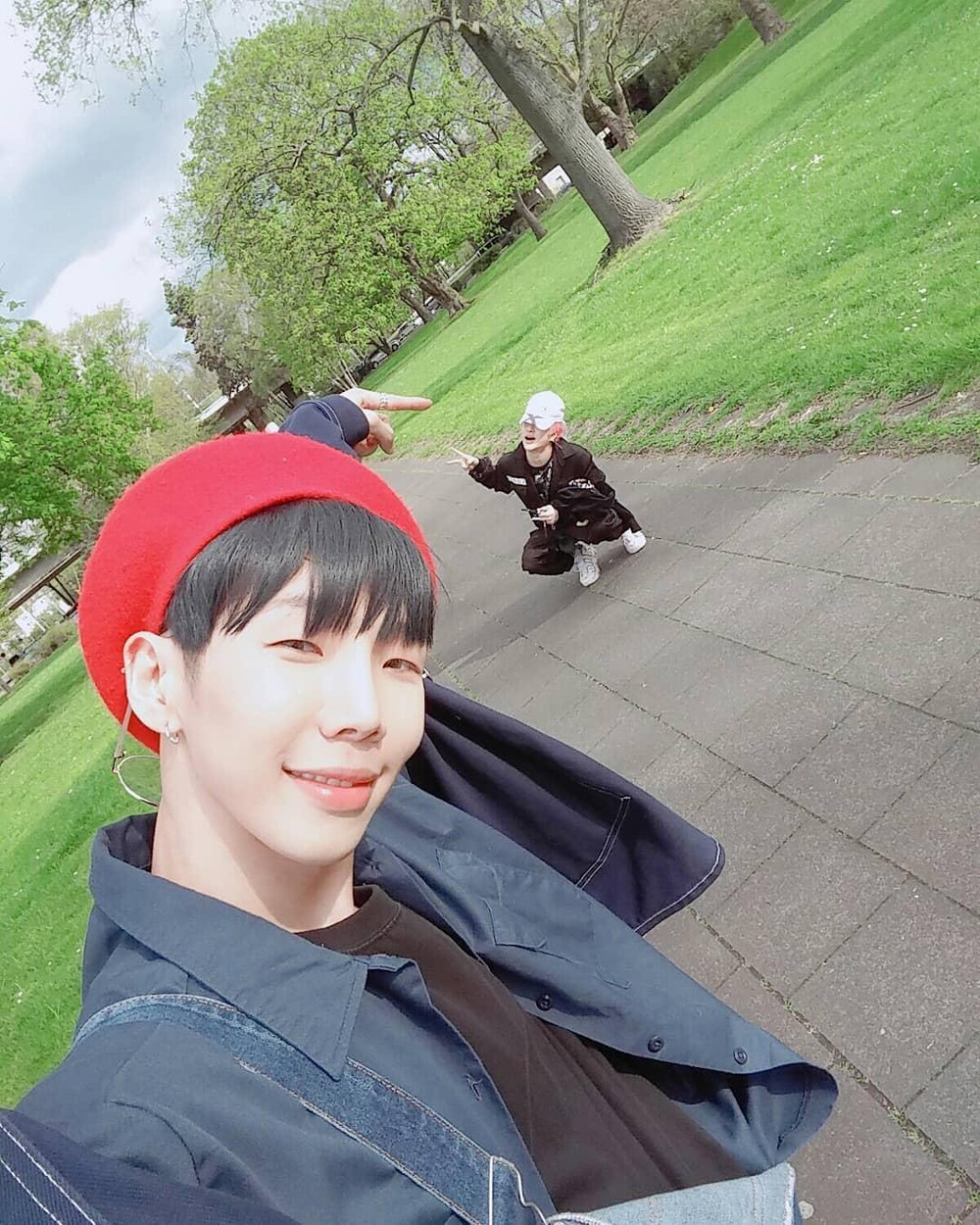 Từng lên mặt dạy đời người khác, loạt sao châu Á bị dập lại tơi tả, riêng người cuối được tung hô