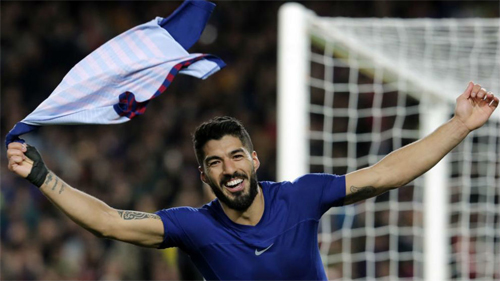 Suarez tịt ngòi sân khách gần bốn năm trước trận gặp Man Utd