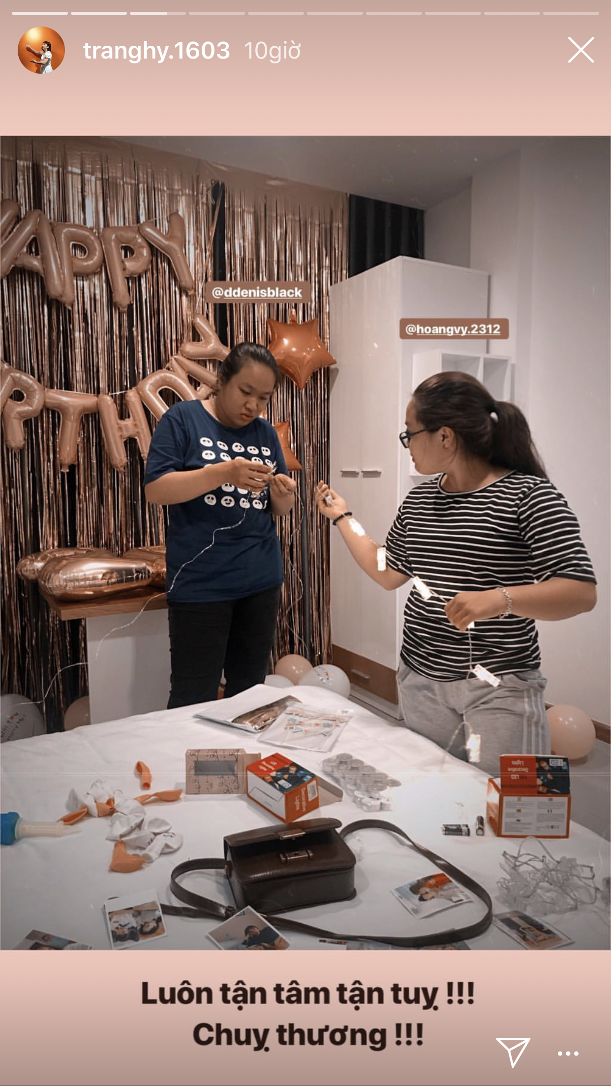 Sẵn tin đồn yêu nhau còn nóng, Trang Hý mượn luôn sinh nhật cầu hôn Kaity Nguyễn với nhẫn trị giá... 200K