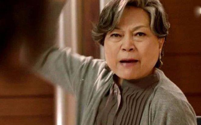 Khinh chị gái làm nghề hèn hạ, ngày chị qua đời tôi ân hận đã muộn màng