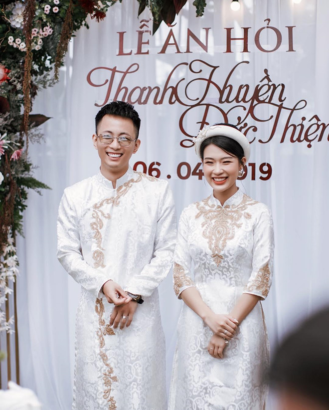 Nhan sắc hội chị em hot girl xuất hiện ở lễ ăn hỏi của Rhymastic