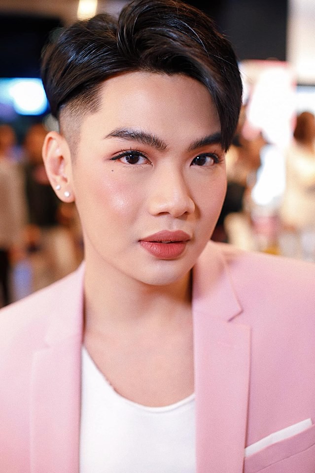 Đào Bá Lộc tiết lộ quá khứ cực khổ vì mâu thuẫn gia đình, nũng nịu đòi người yêu mua túi xách đang sale