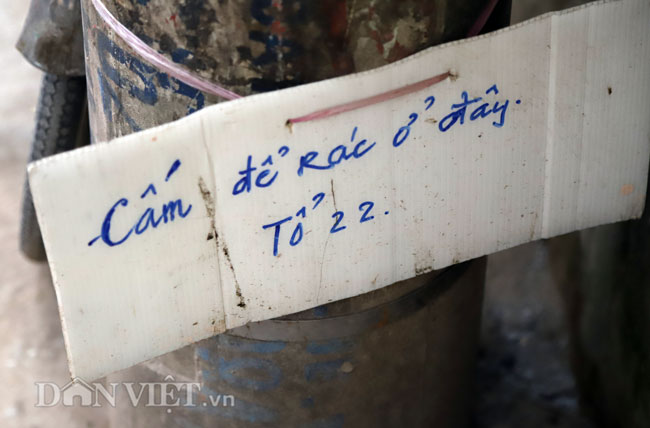 Video ảnh Ngõ nhỏ Hà Nội quá gắt: Dán đầy ảnh nguời đổ rác trộm