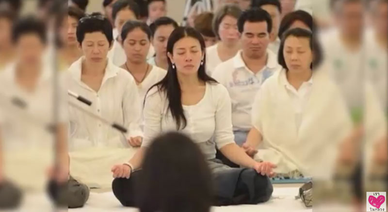 Cuộc sống của Hoàng tử nhỏ và Vương phi Thái Lan bị phế truất giờ ra sao sau 5 năm hai mẹ con bị chia tách khiến nhiều người xót xa?