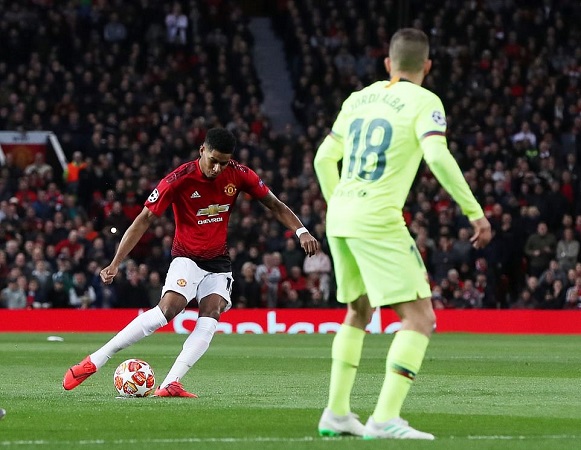 MU 0-1 Barca: Messi tung đường chuyền tuyệt hảo, Barca đánh sập pháo đài Old Trafford