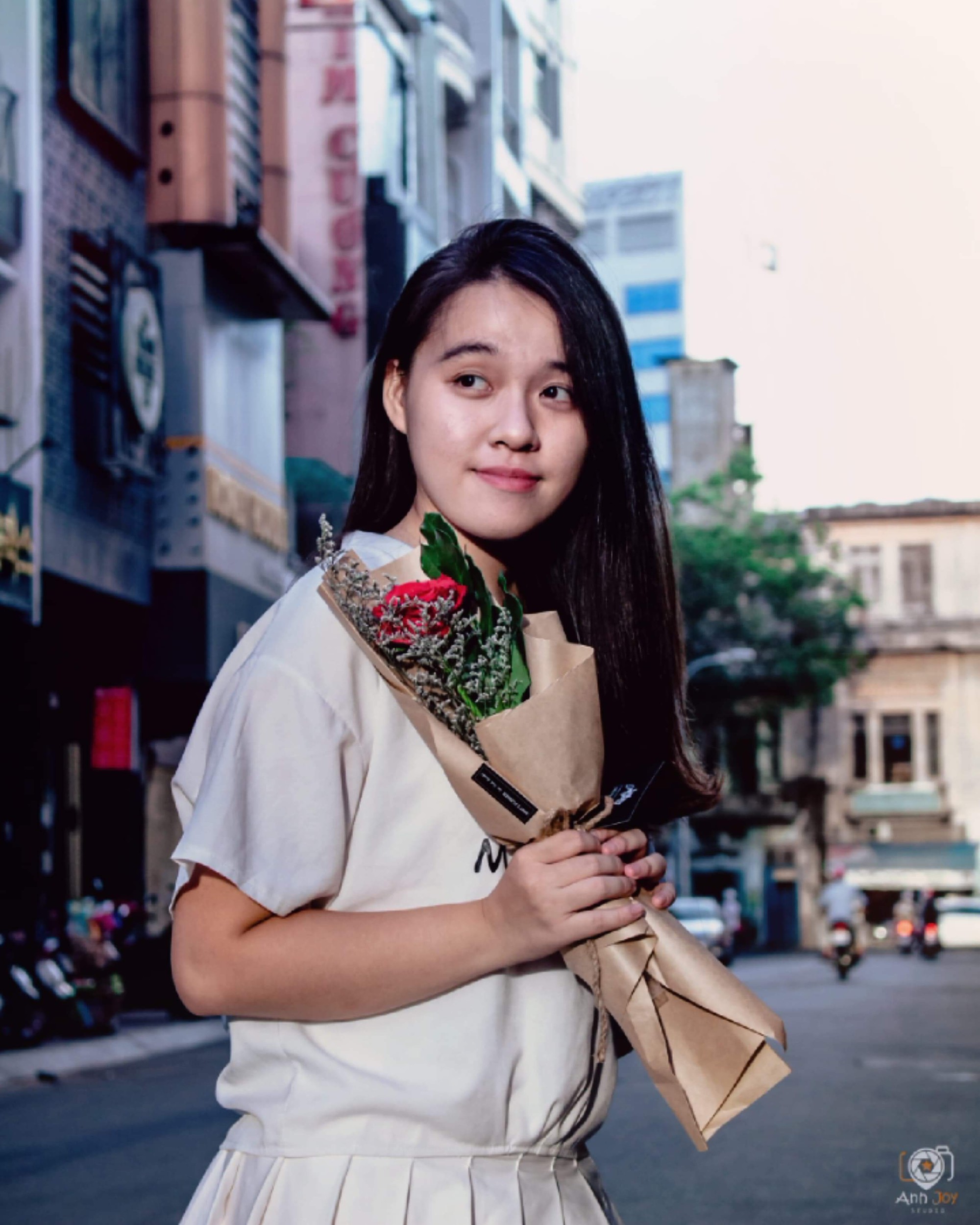 Cô bạn xinh xắn mới 17 tuổi đã làm việc tại 10 tổ chức và công ty: Đừng theo đuổi một cuộc sống cân bằng, nó không có thật