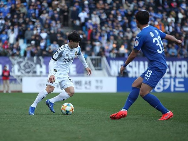 Công Phượng vào sân trong hiệp 2, Incheon United thua trận thứ 5 liên tiếp và chìm sâu ở đáy bảng xếp hạng