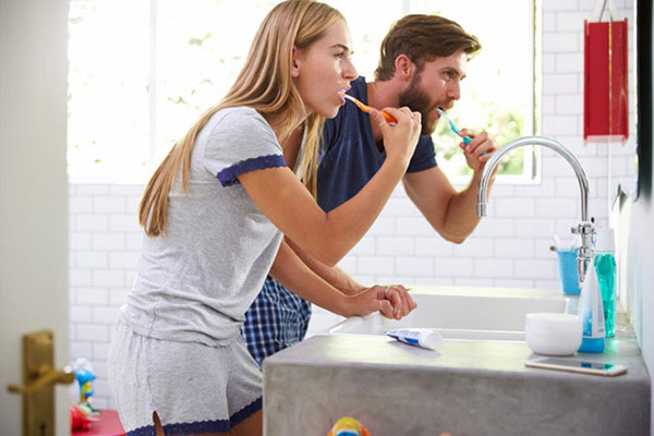 Thói quen buổi sáng tưởng vô hại nhưng nguy hiểm khôn lường