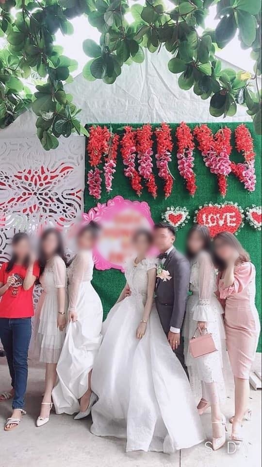 Chán nản với style ăn mặc của chị em: Ai cũng muốn làm vedette trong ngày trọng đại... của người khác