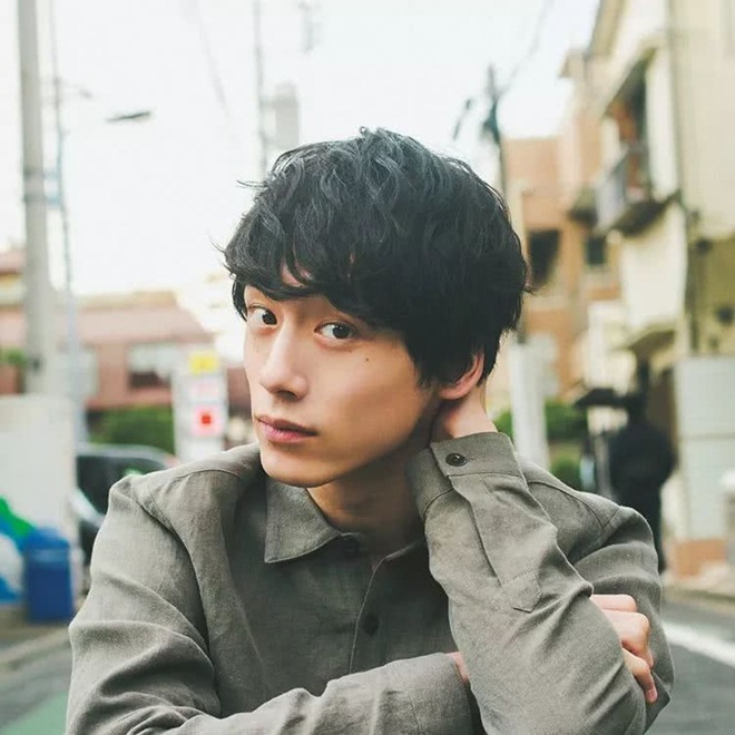 Tiết lộ bất ngờ về nam diễn viên đóng cảnh nóng với hơn 10.000 người phụ nữ