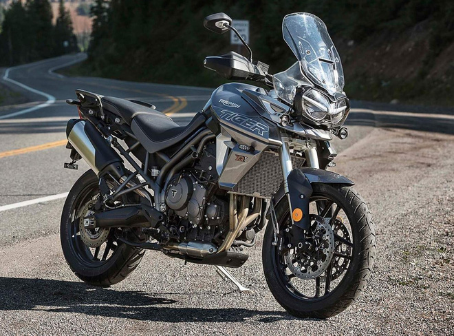 Mẫu mô tô phân khối lớn huyền thoại vừa trở lại Việt Nam, giá gần 600 triệu đồng