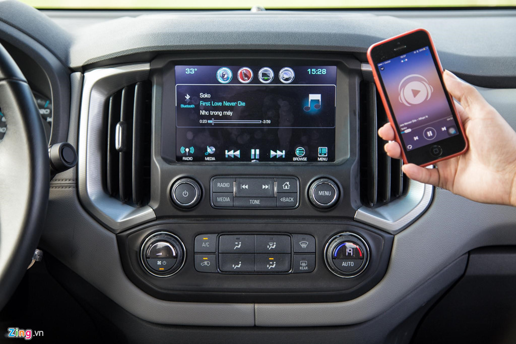 Xe bán tải tăng giá lăn bánh thế nào từ ngày 10/4?