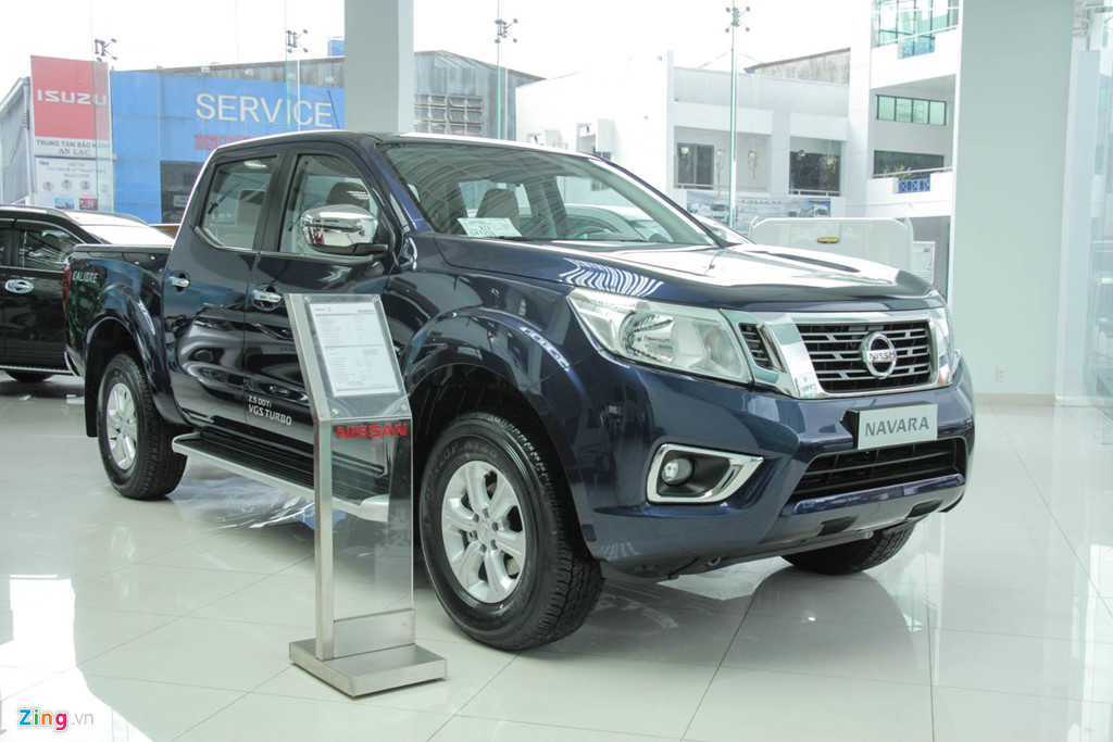 Xe bán tải tăng giá lăn bánh thế nào từ ngày 10/4?