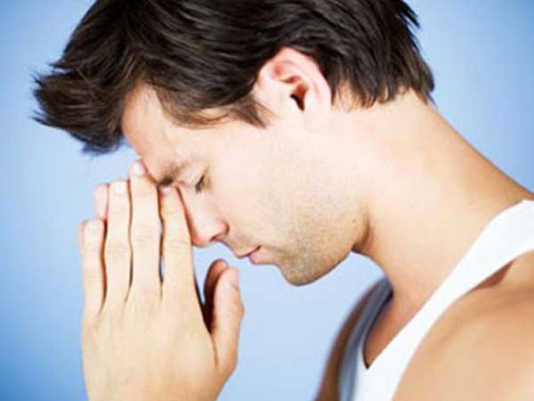 Những lý do khiến cậu nhỏ đột ngột teo tóp, quý ông lo sút vó