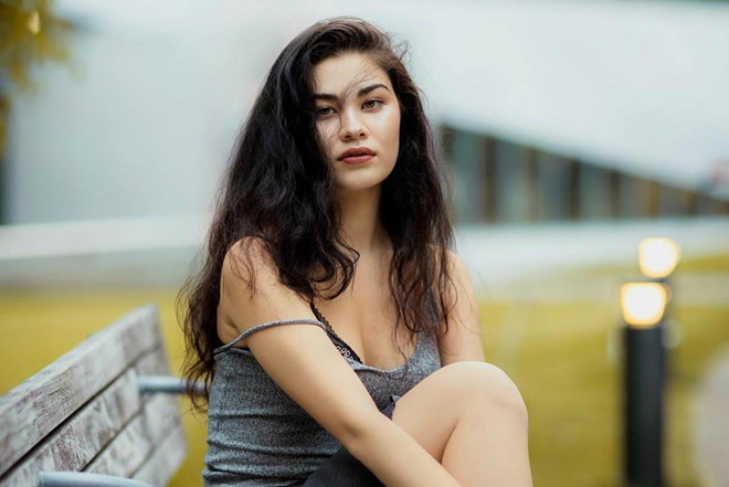 Vẻ cuốn hút của những đóa hồng lai Nhật Bản