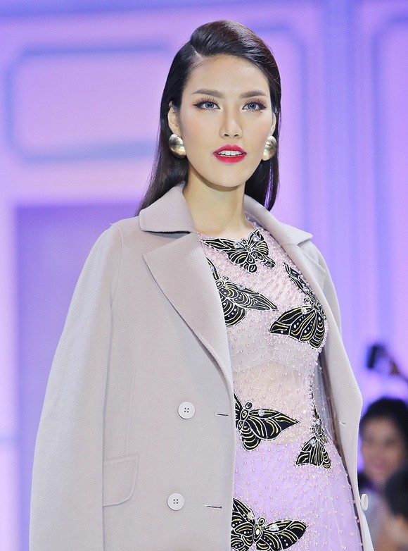 Phạm Hương - Lan Khuê: Người đẹp nào có cuộc sống viên mãn hơn sau 3 năm bị khán giả so sánh về mọi mặt?