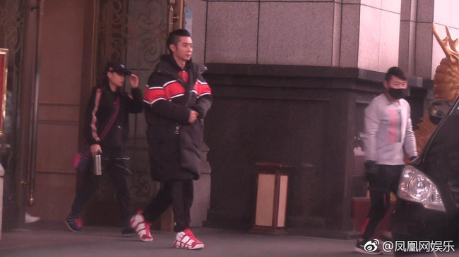 Drama ngoại tình hot nhất Cbiz: Không có bà cả, tiểu tam mặc sẵn đồ ngủ chờ sao nam Hoa Thiên Cốt quay phim về