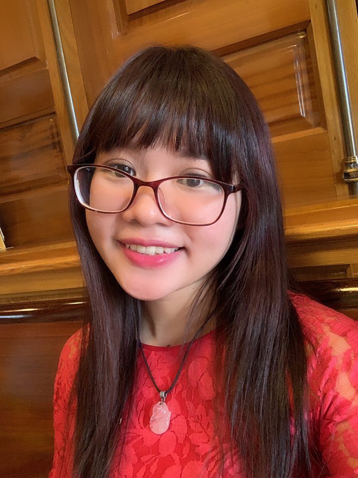 Giây phút bạn nhận ra sai một ly, đi một dặm là thế nào: Hí hửng thử cắt tóc mái xinh đẹp đi đám cưới nhưng lại thành quả mái chuột gặm không chữa nổi