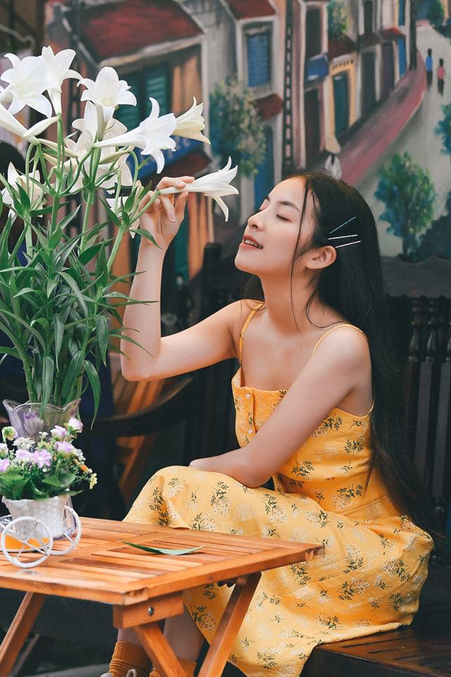 Không ngờ hot girl Bắc Ninh đóng Quỳnh búp bê nhí gợi cảm thế này