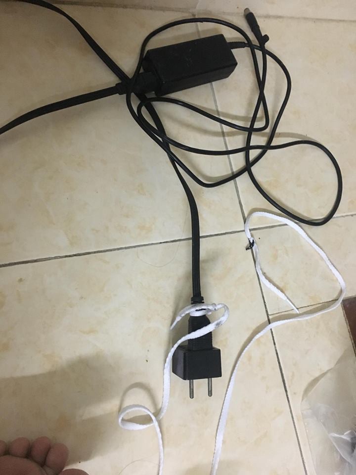 Lại thêm anh shipper như nam chính ngôn tình: Tặng thêm bịch bánh tráng nhưng không quên dặn một câu chị em nào cũng muốn nghe